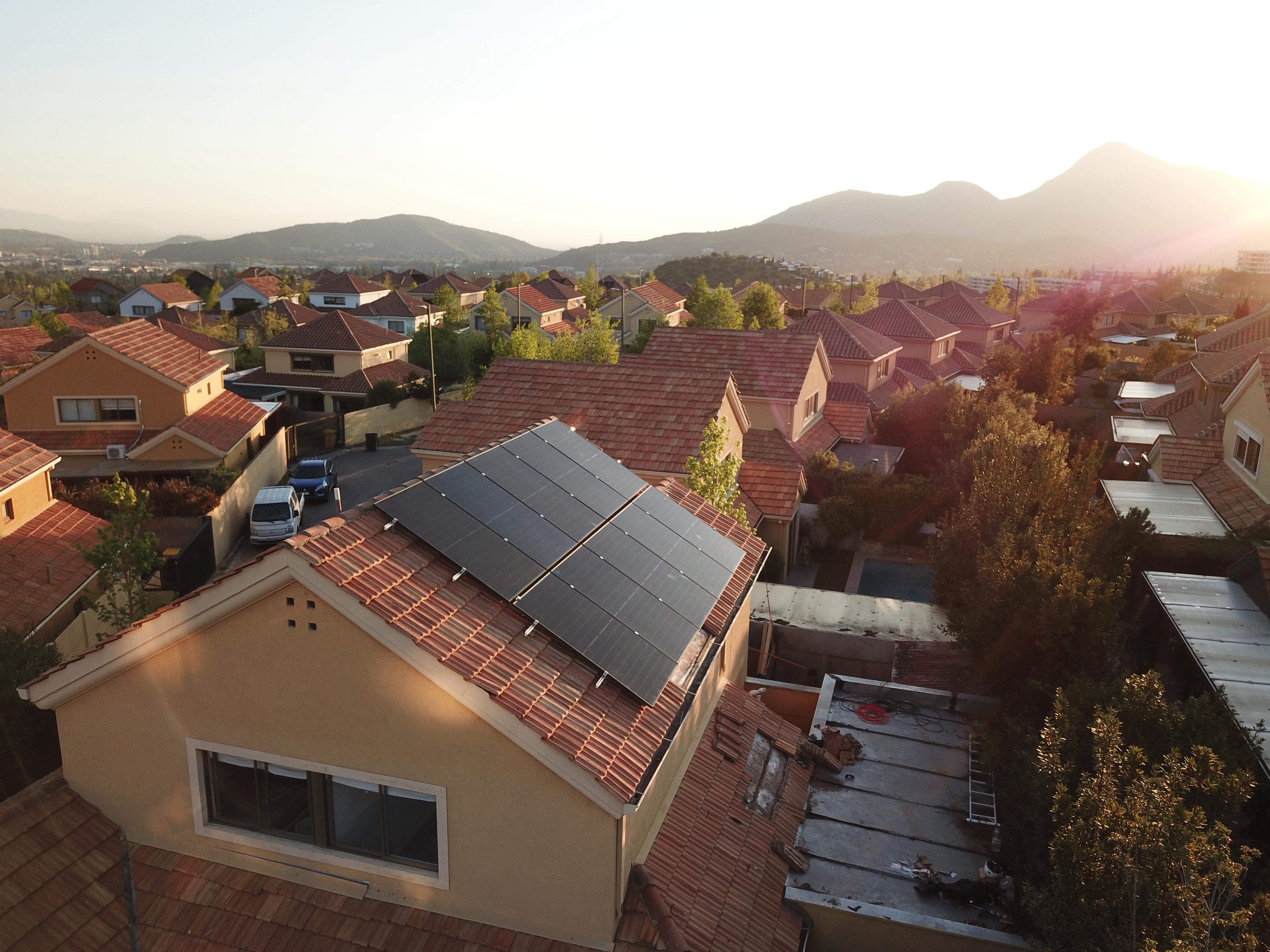 Lo Barnechea — 10 paneles 15kWh